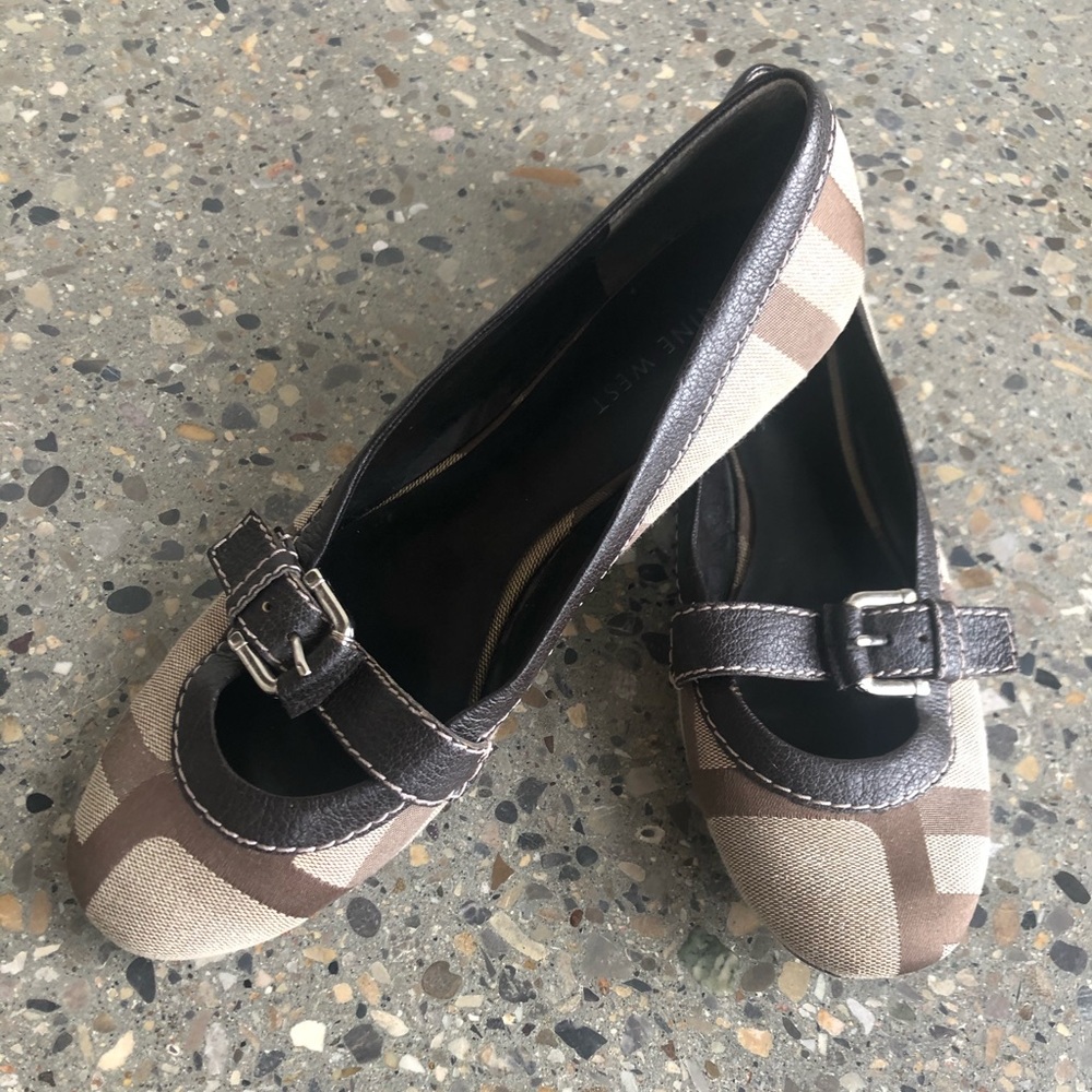 Nine West ballet flats/buckle Mary Janes